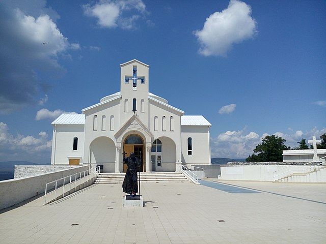 Crkva hrvatskih mucenika Udbina