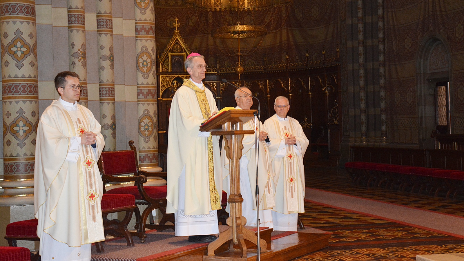 Zahvalno slavlje za 5 godina sluzbe biskupa Ivana 01