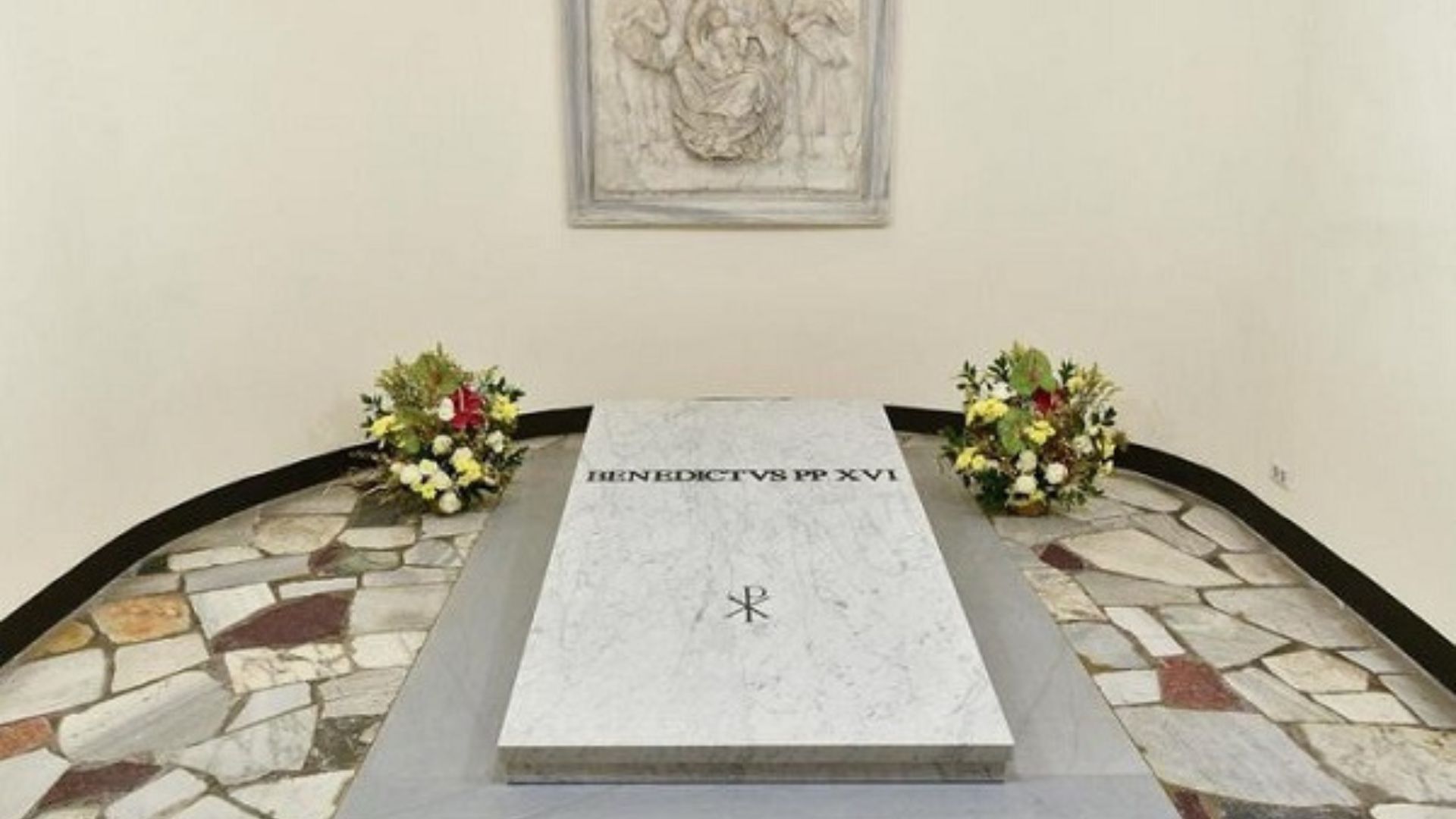 grob pape Benedikta XVI. 2
