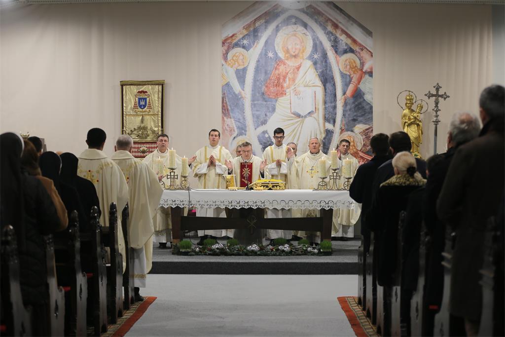 Kardinal Bozanić predvodio misu zahvalnicu u Bogoslužnom prostoru bl. Alojzija Stepinca 2022 9 1