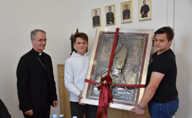 Nadbiskup Kutleša posjetio sjemeništarce na Šalati 20230405 2