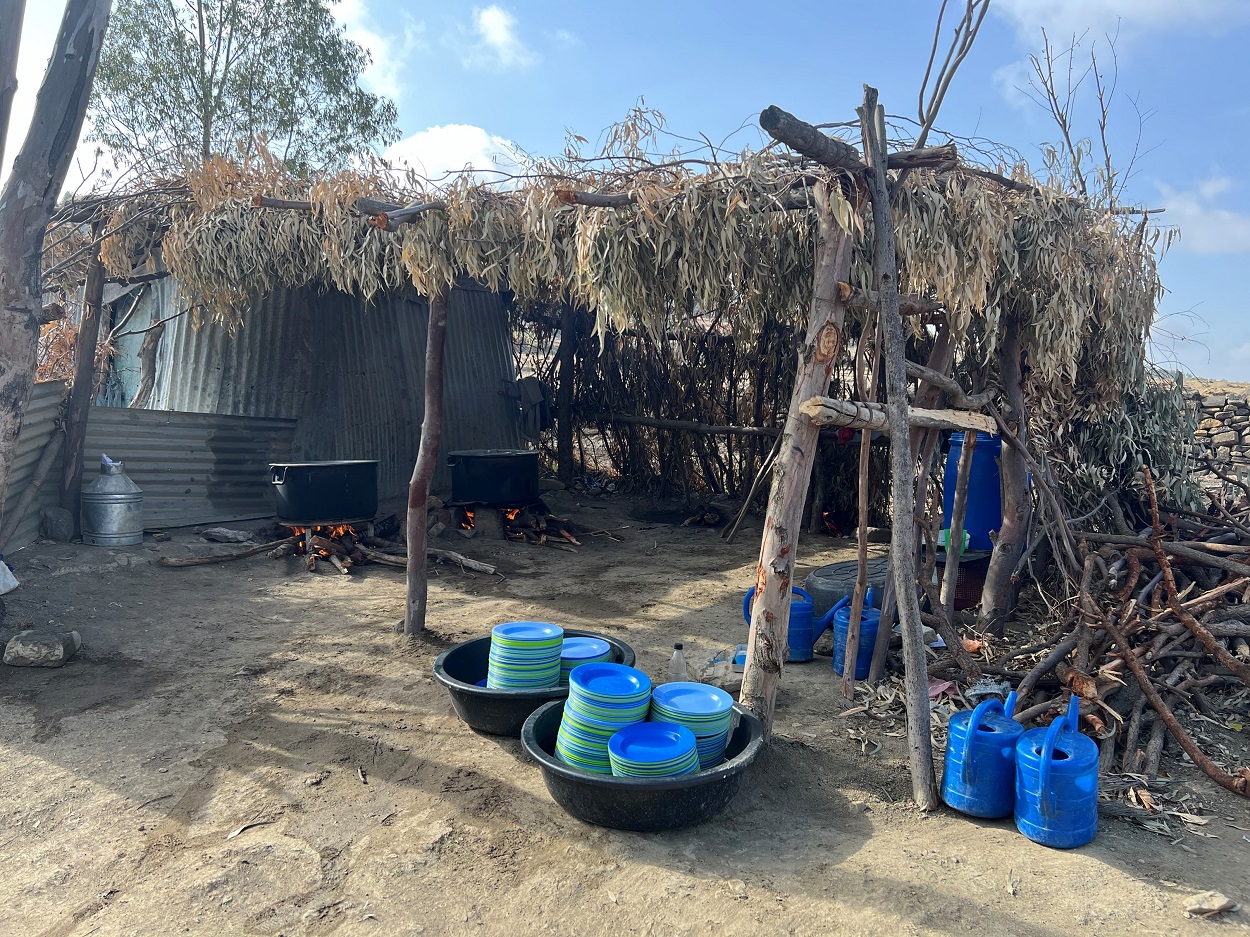 MO Ara P School cooking area