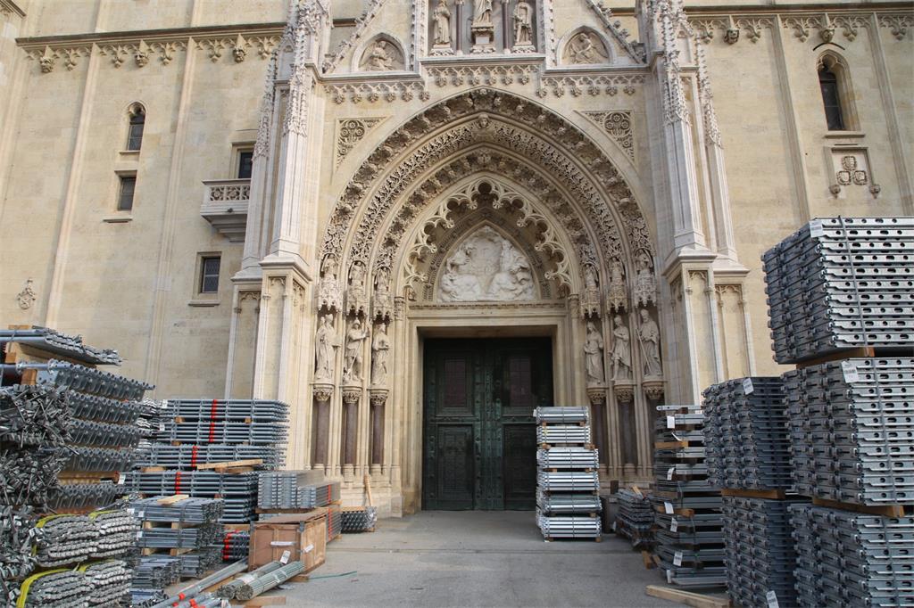 katedrala obnova 2
