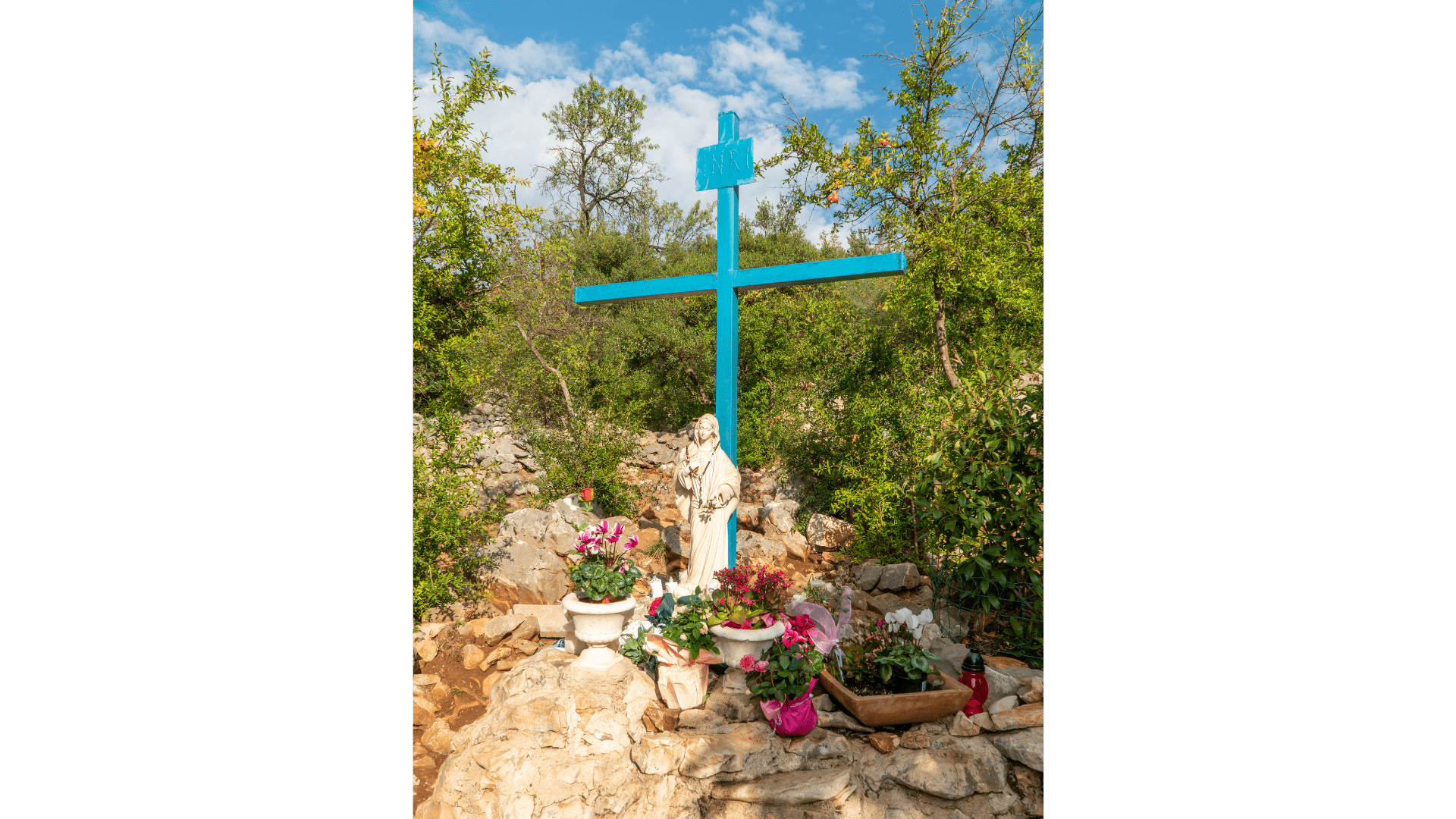 plavi kriz medjugorje pixabay min