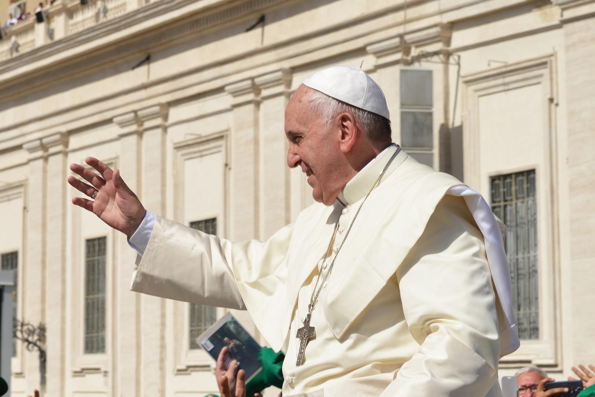 pope 5519250 1920