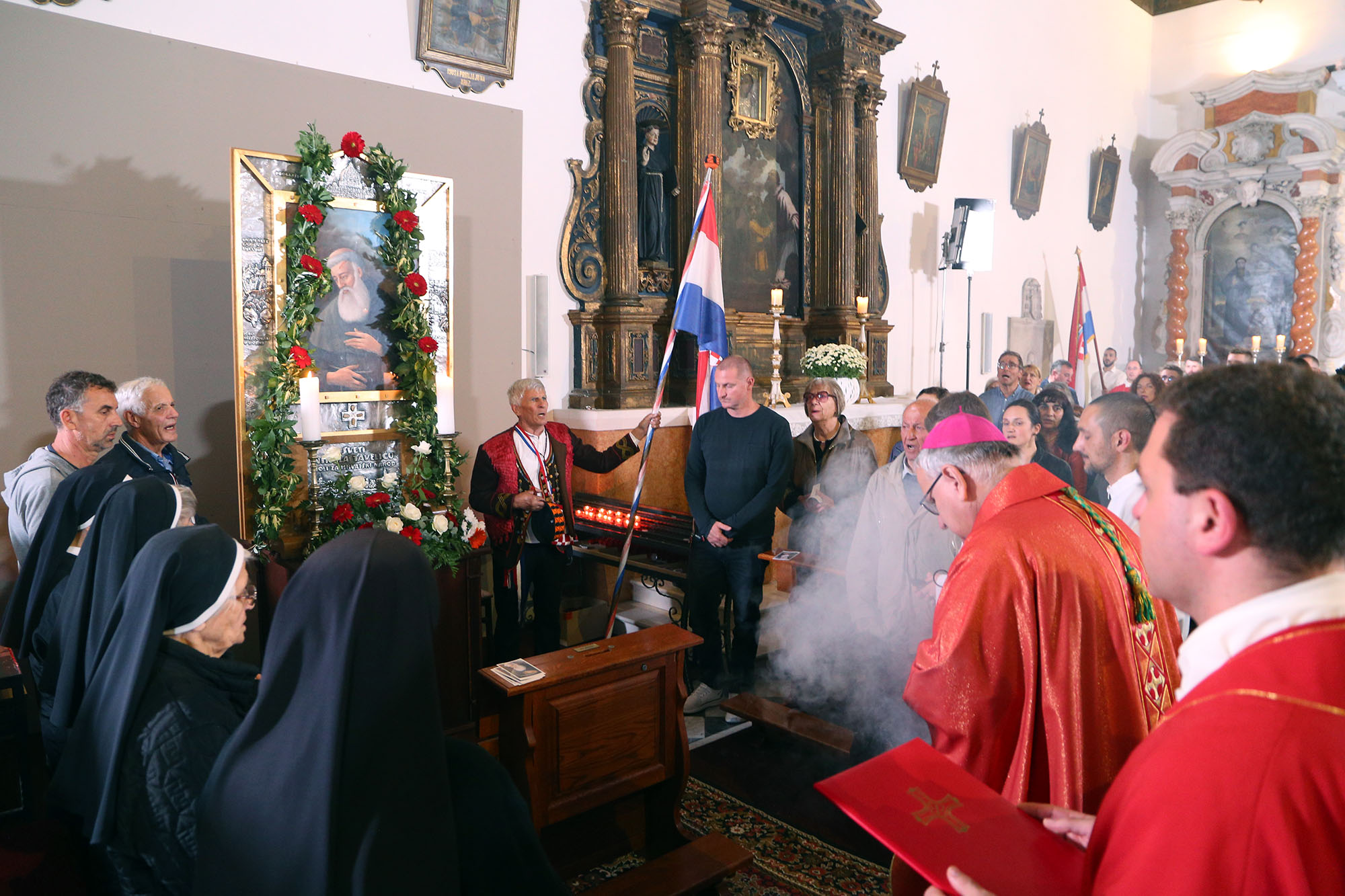 nikola tavelić 22 016