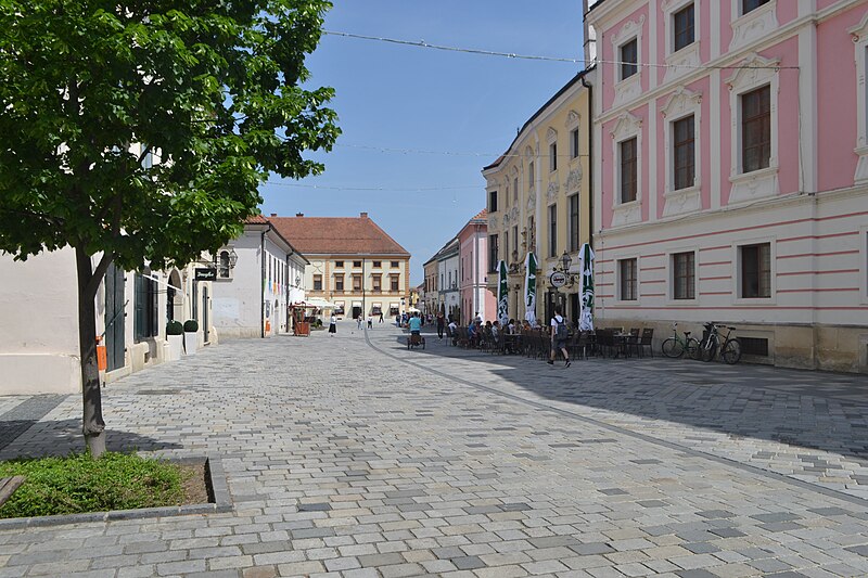 Pogled na Franjevački trg Varaždin