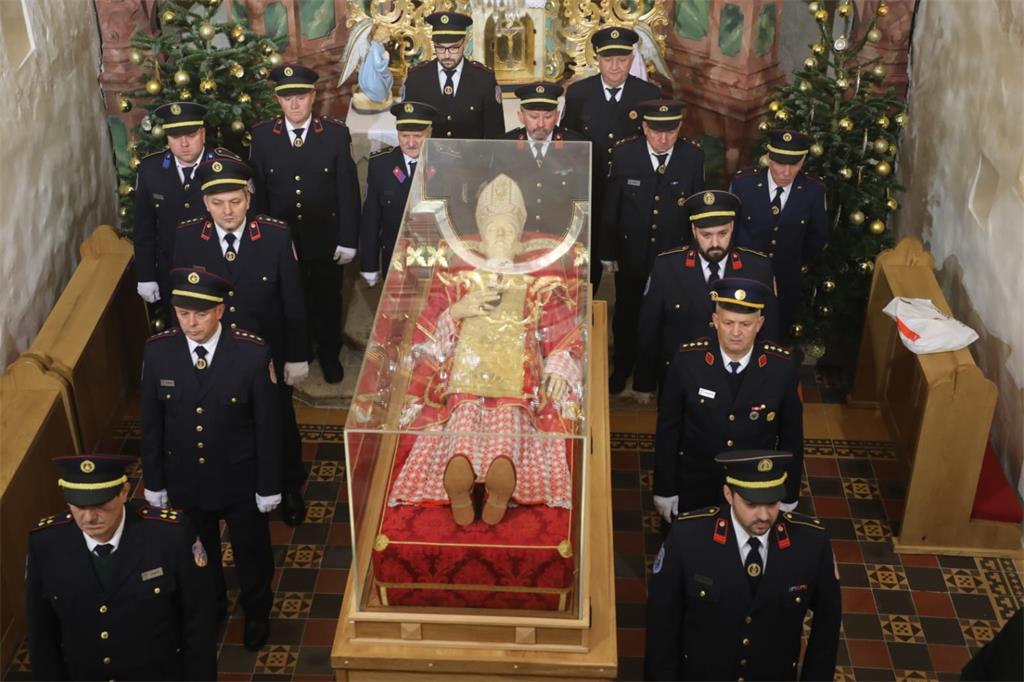 251228 Zatvaranje Jubilejske godine misa u Krašiću 10