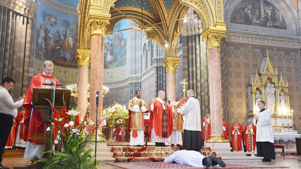 Mons. Hranić za svećenika zaredio Karla Striškovića